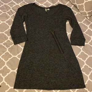 Gray 3/4 sleeve sweater dress w/ front zipper